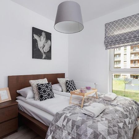 Krowodrza Apartment Premium With Balcony By Renters Prestige Krakau Exterior foto